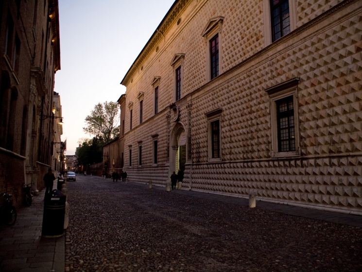FERRARA - PALAZZO dei DIAMANTI FERRARA - PALAZZO dei DIAMANTI