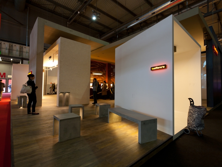 SCRIGNI DI LUCE - il giardino di cemento SCRIGNI DI LUCE