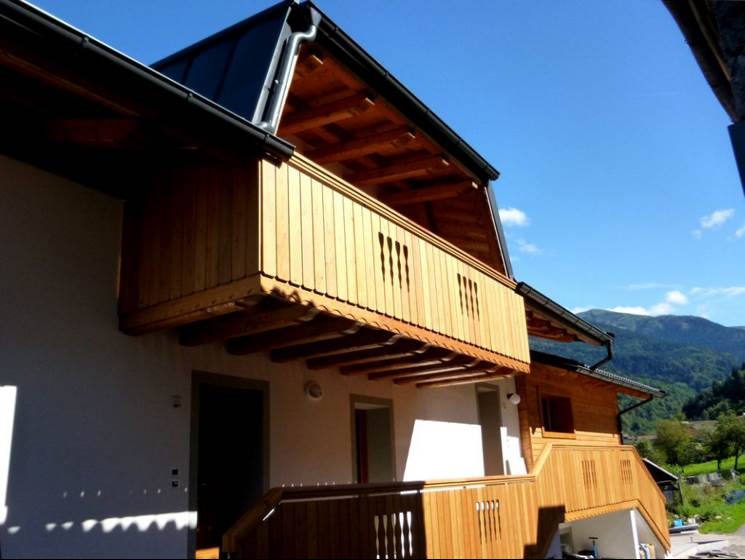 Dettaglio della facciata Ristruttrazione Casa Clima B a Paluzza - 13